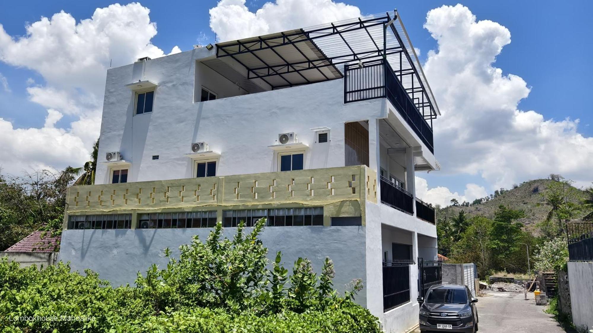 Lombokhouse Mandalika Hotel Kuta  Exterior photo